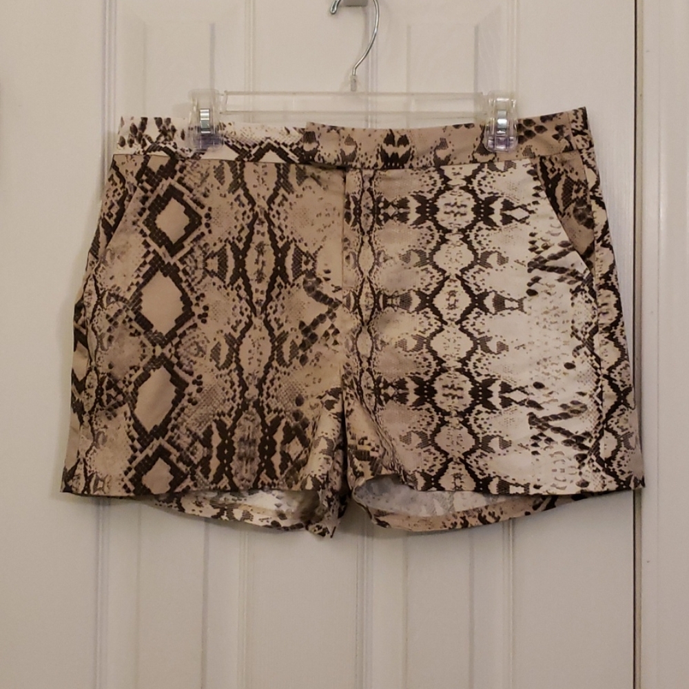 Shorts Animal print Size 10
